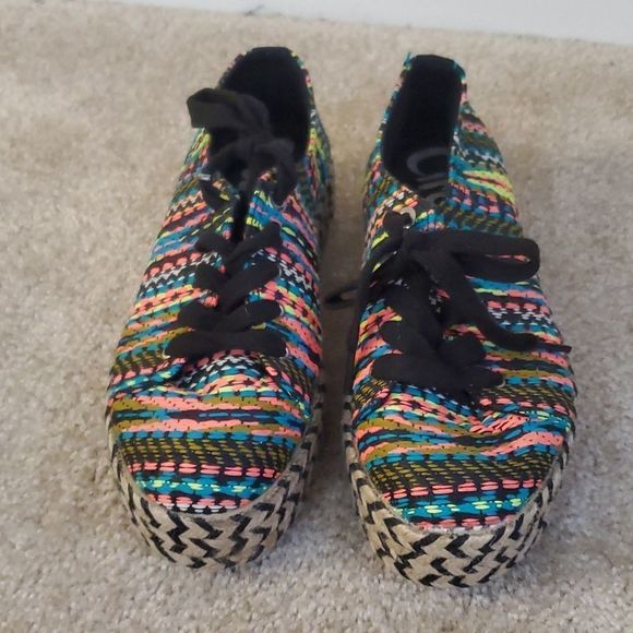 Sam Edelman Circus Brandon funky and bright tie on shoes, 8, neon - Picture 3 of 5